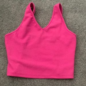 pink tank top